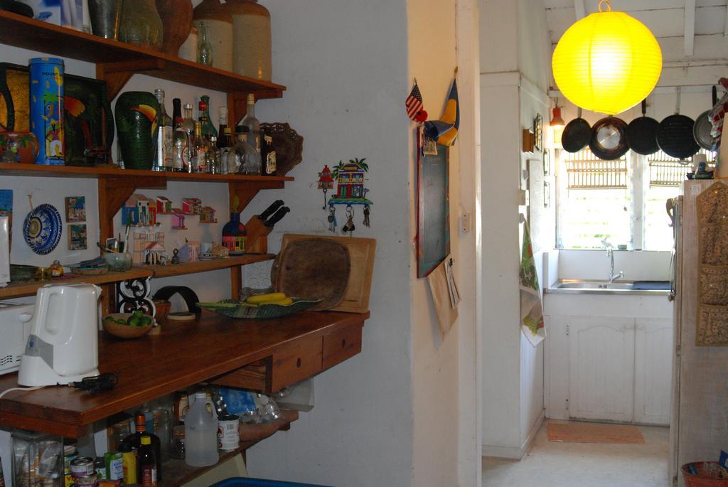 ברידג'טאון Charming Old World Apartment מראה חיצוני תמונה